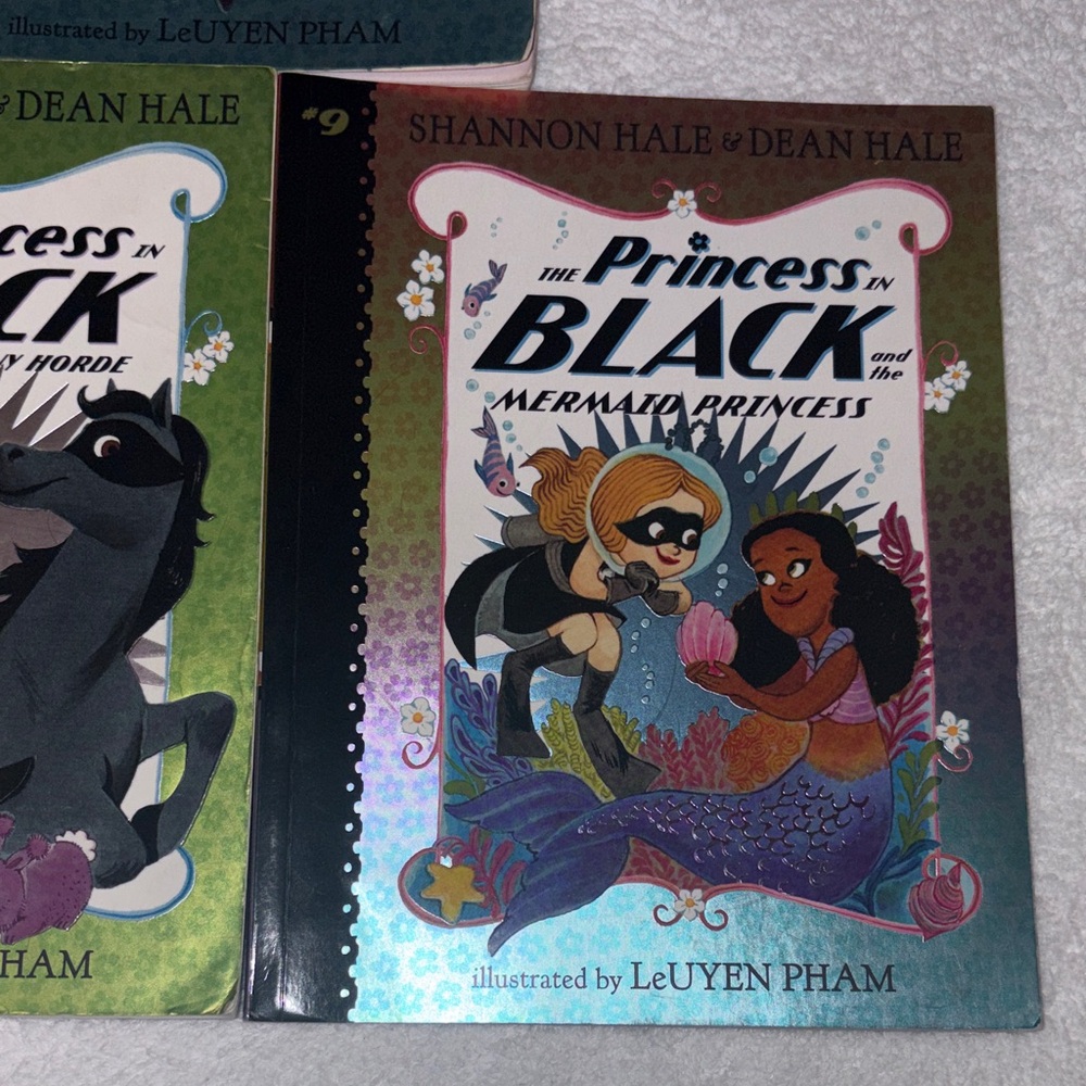 Princess in Black Book Set - 1-4 and 9 chapter books - Picture 6 of 10
